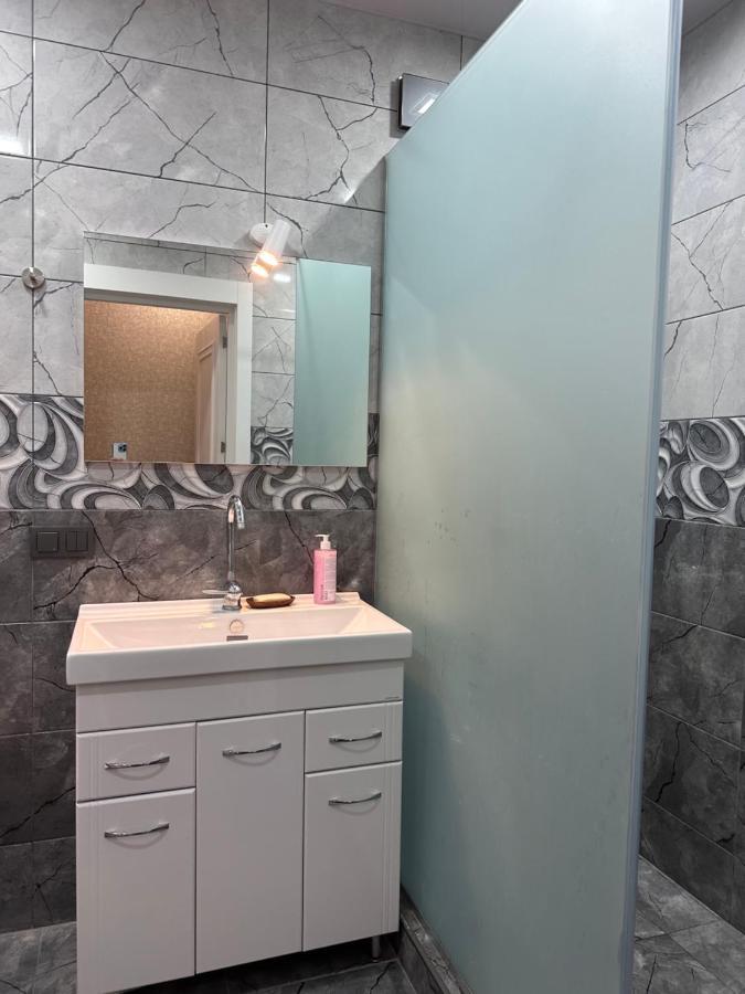 4 Bedroom Suite Apartment Ln Tbilisi City Εξωτερικό φωτογραφία